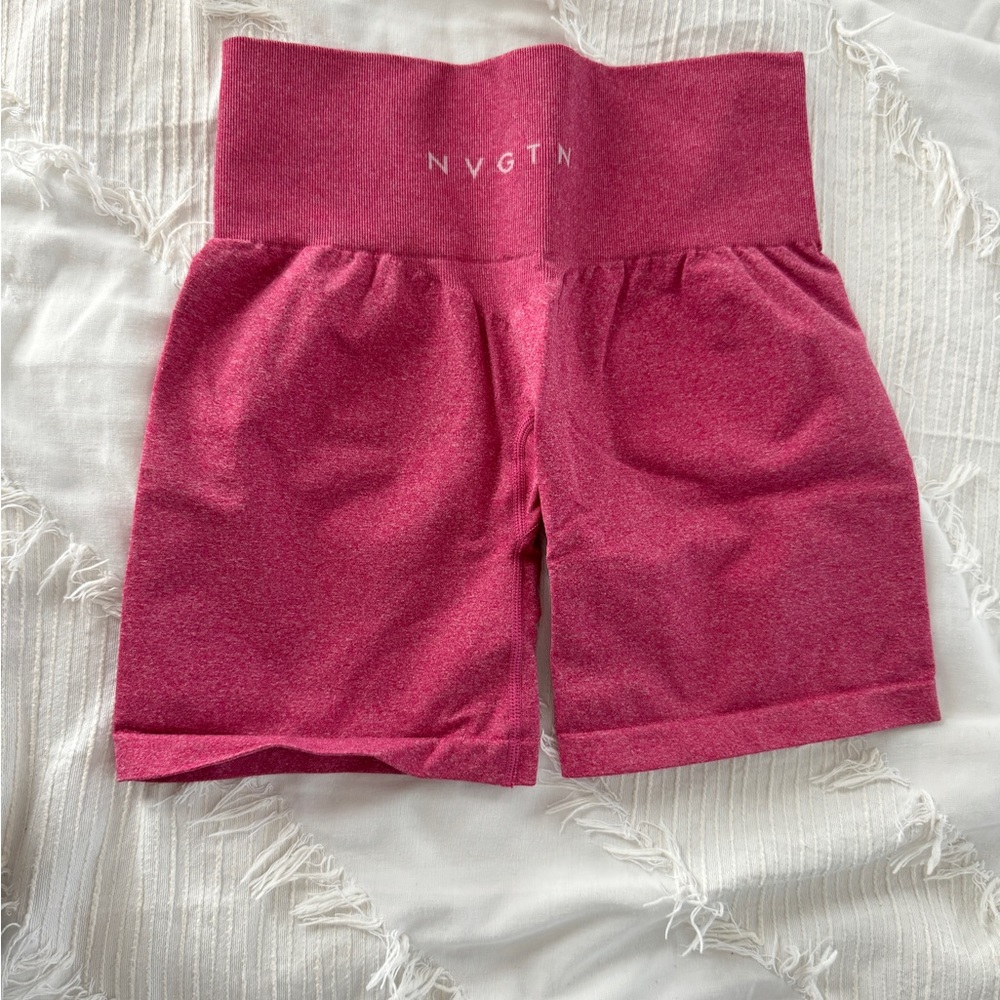 NVGT CRIMSON PRO SEAMLESS SHORT